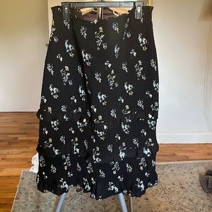 XXL shirred teared ditsy floral skirt